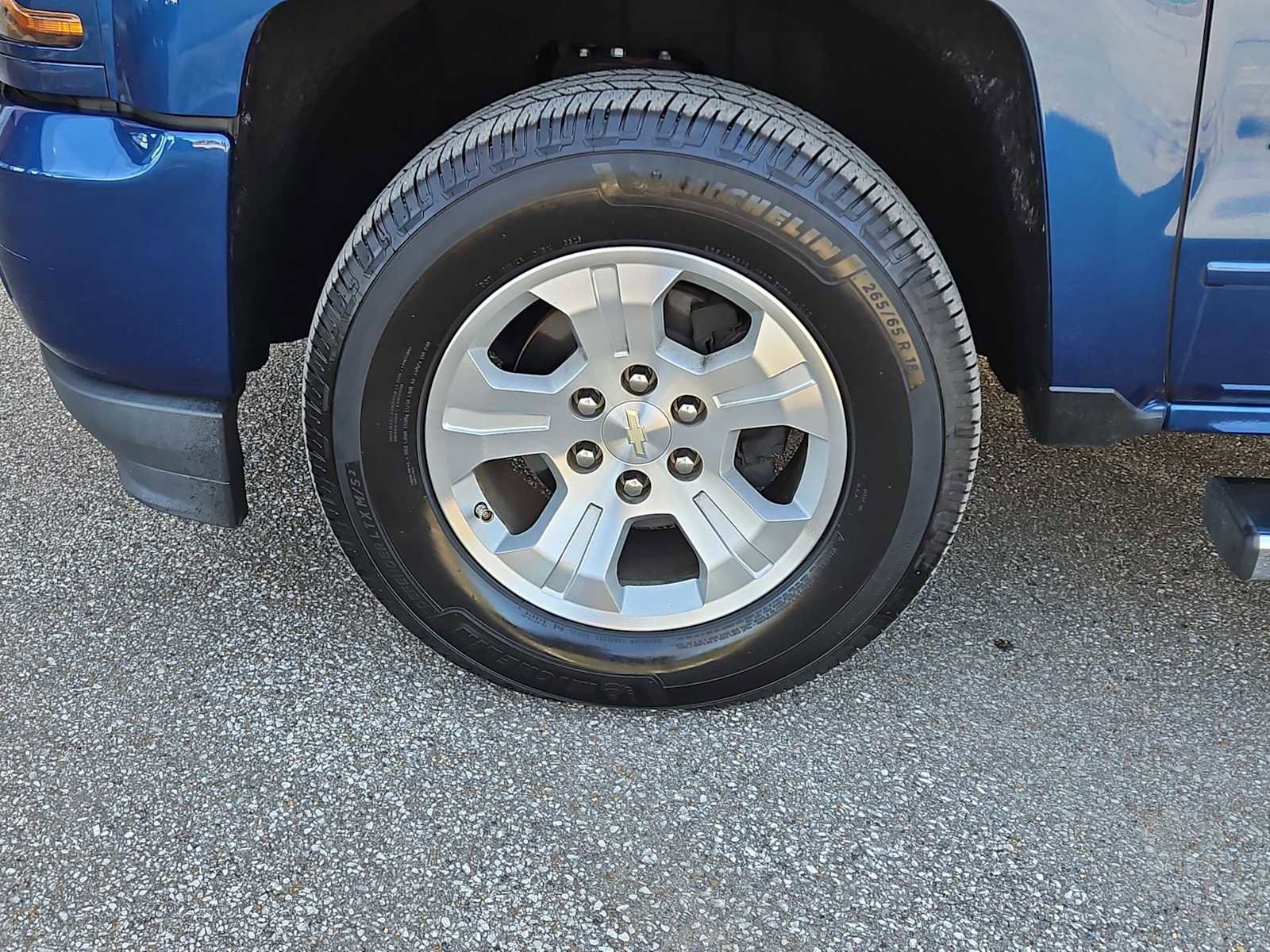 Certified 2018 Chevrolet Silverado 1500 LT w/ All Star Edition image 14