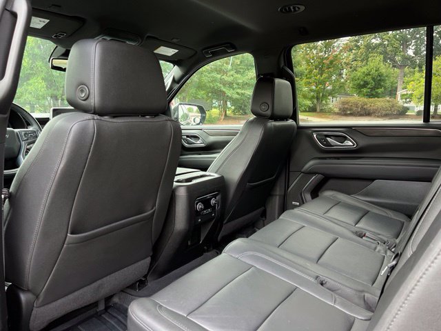 Used 2023 Chevrolet Suburban LT AWD/4WD image 15
