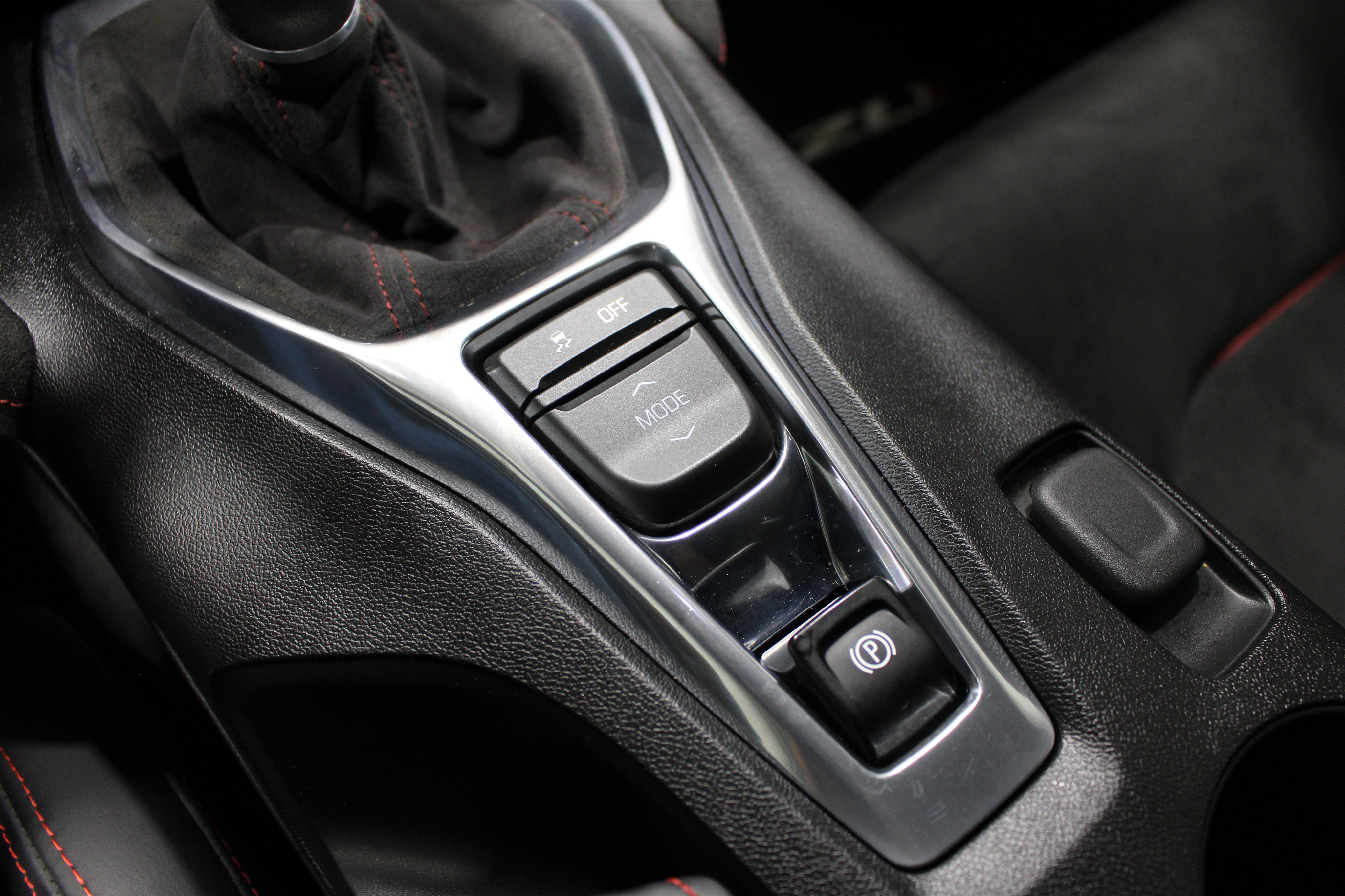 Used 2017 Chevrolet Camaro ZL1 RWD image 21