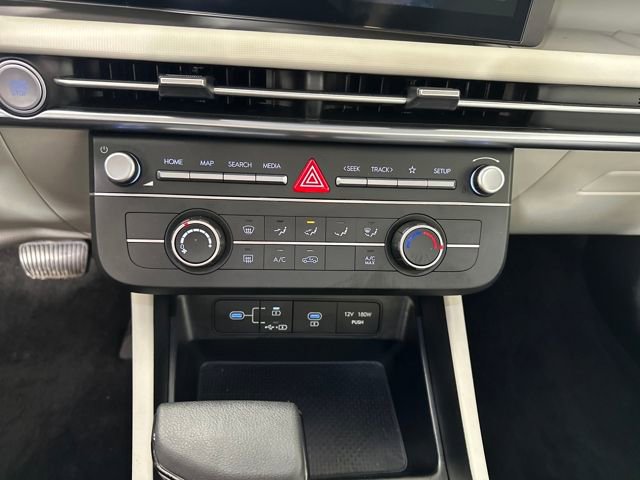 Certified 2025 Hyundai Tucson SE image 51