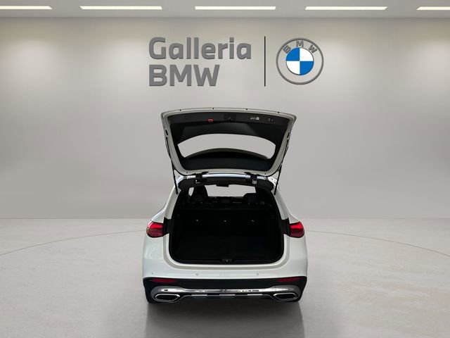 Used 2024 Mercedes-Benz GLC 300 4MATIC image 24