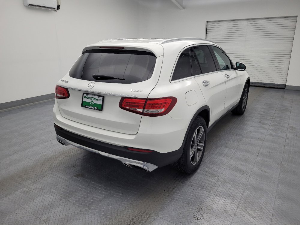 Used 2019 Mercedes-Benz GLC 300 4MATIC w/ Premium Package image 9