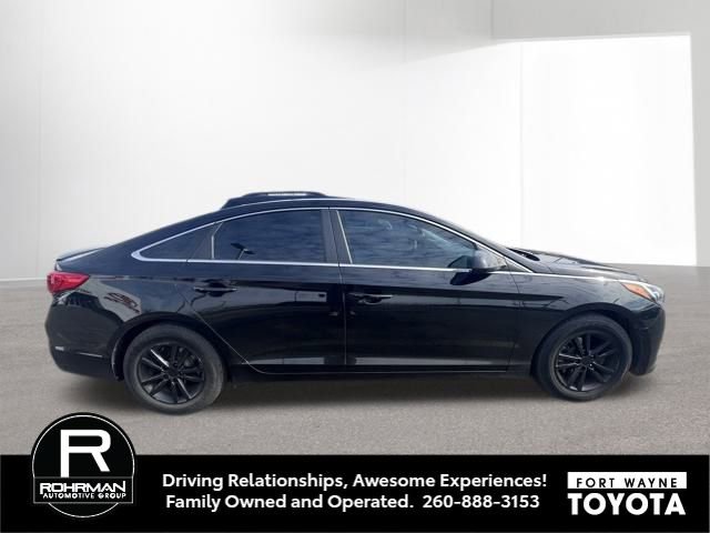Used 2015 Hyundai Sonata SE image 4