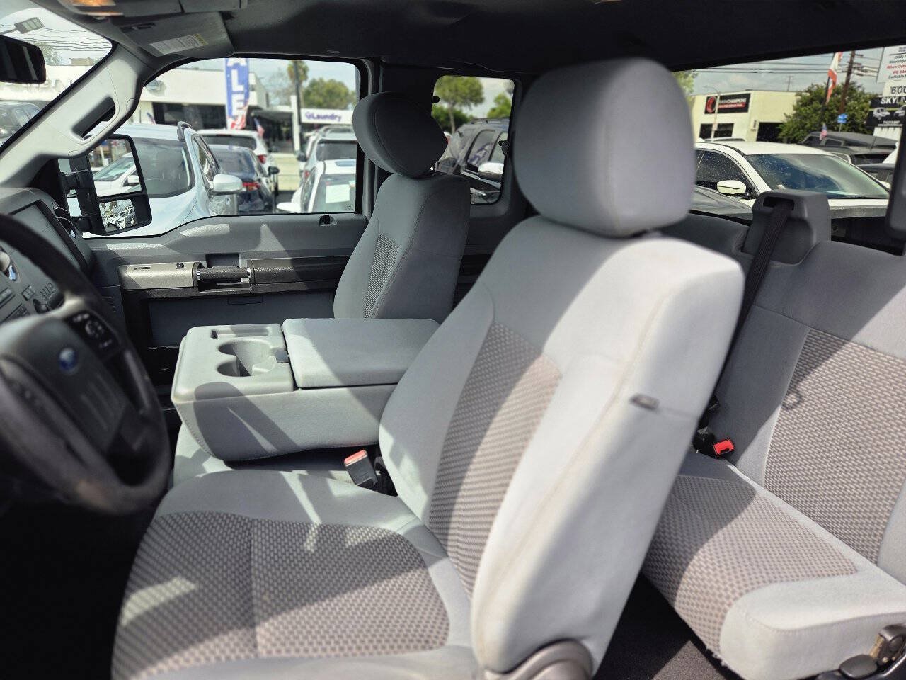 Used 2013 Ford F250 XLT w/ XLT Interior Pkg AWD/4WD image 35