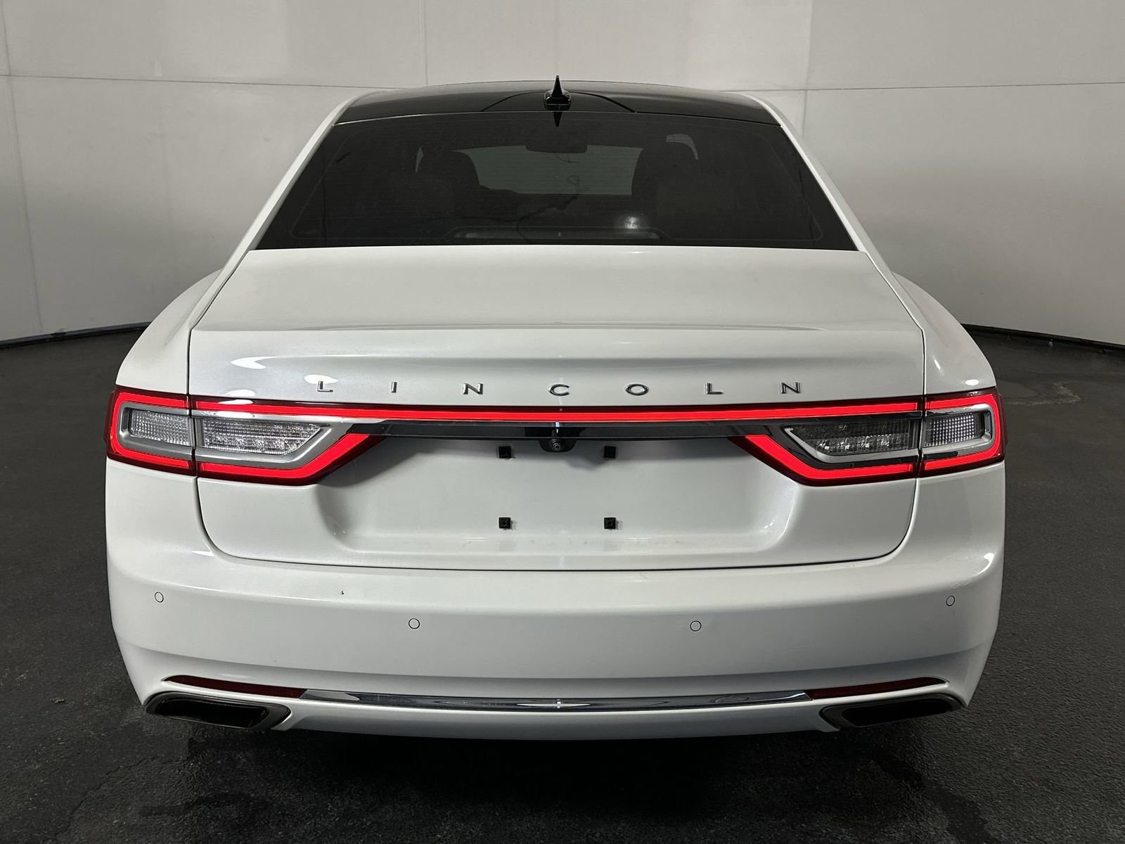 Used 2020 Lincoln Continental Reserve w/ Luxury Package image 7