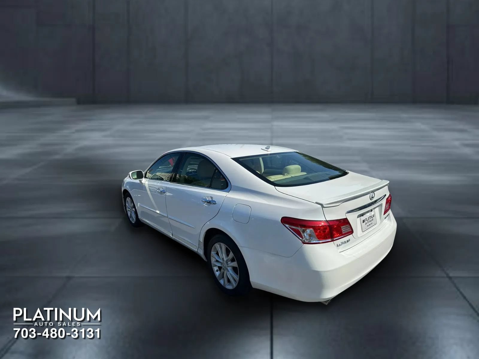 Used 2010 Lexus ES 350 w/ Preferred Accessory Package FWD image 8