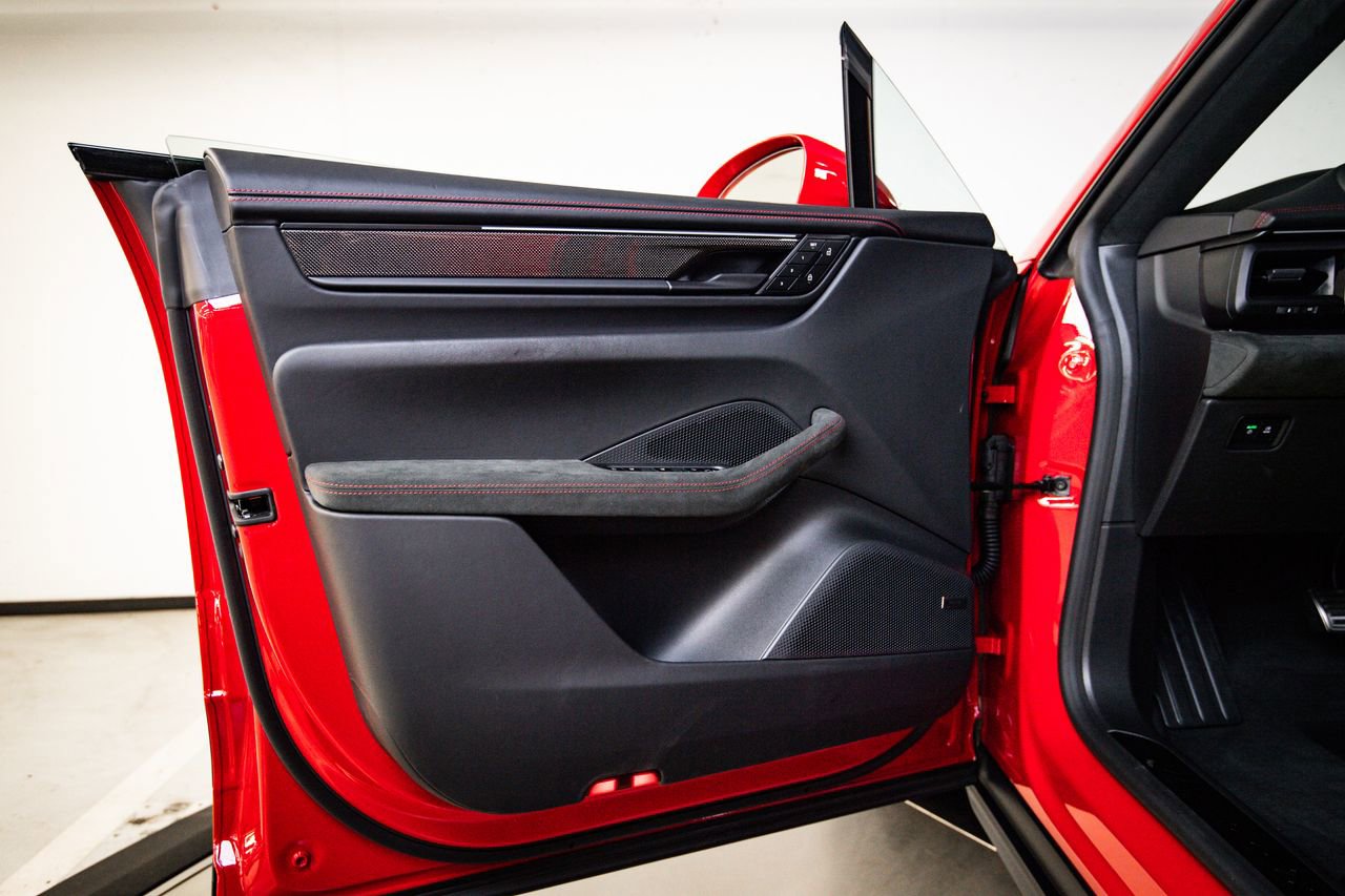 New 2026 Porsche Macan GTS Electric image 23