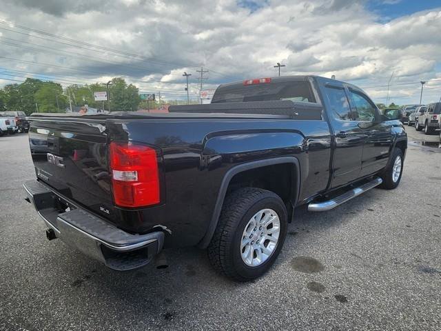 Used 2015 GMC Sierra 1500 SLE w/ SLE Value Package AWD/4WD image 7