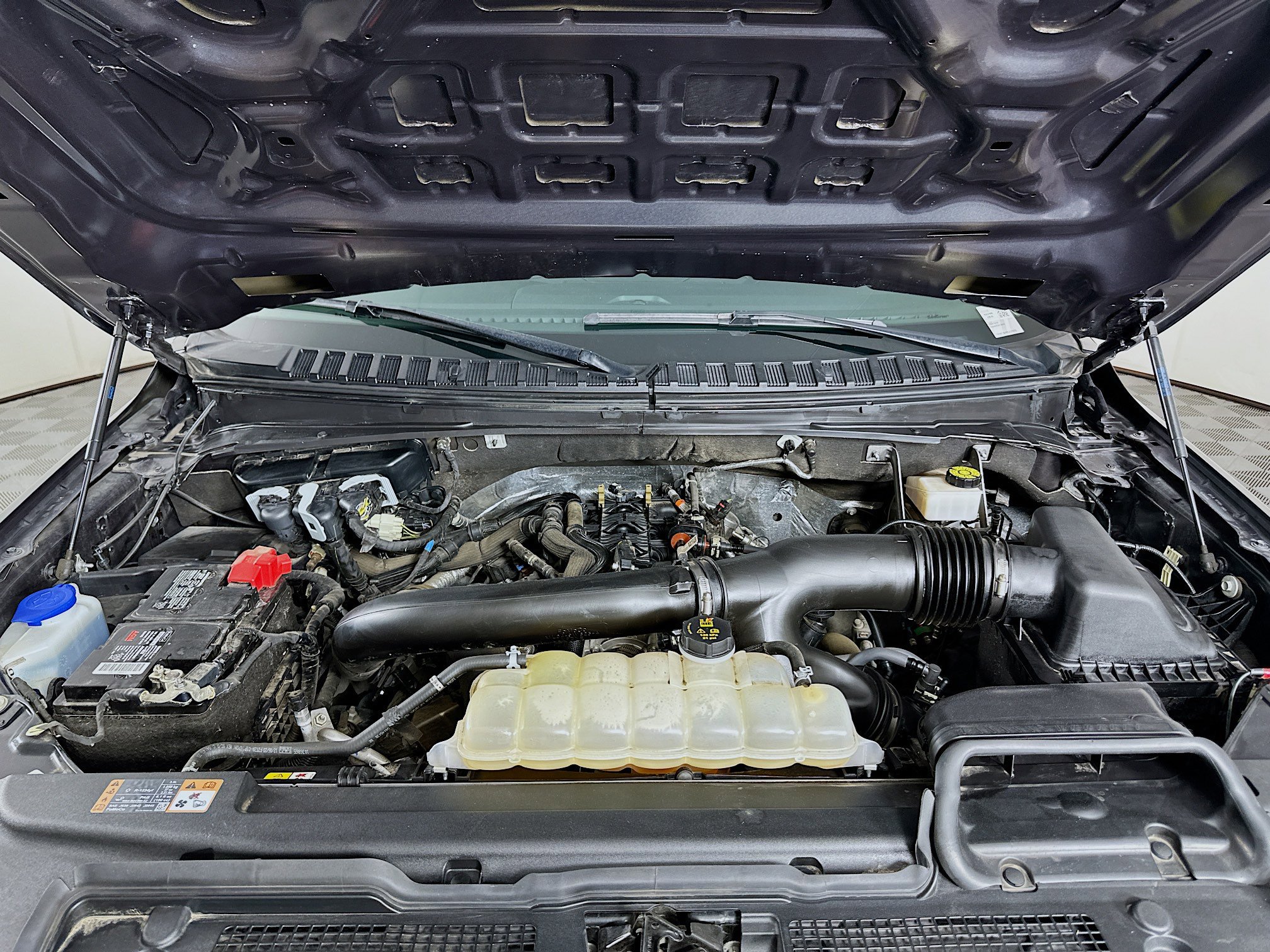 Used 2024 Ford Expedition Max XLT image 35