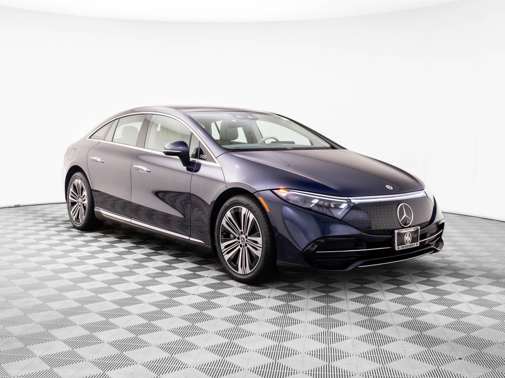 Used 2022 Mercedes-Benz EQS 450+ Sedan image 8