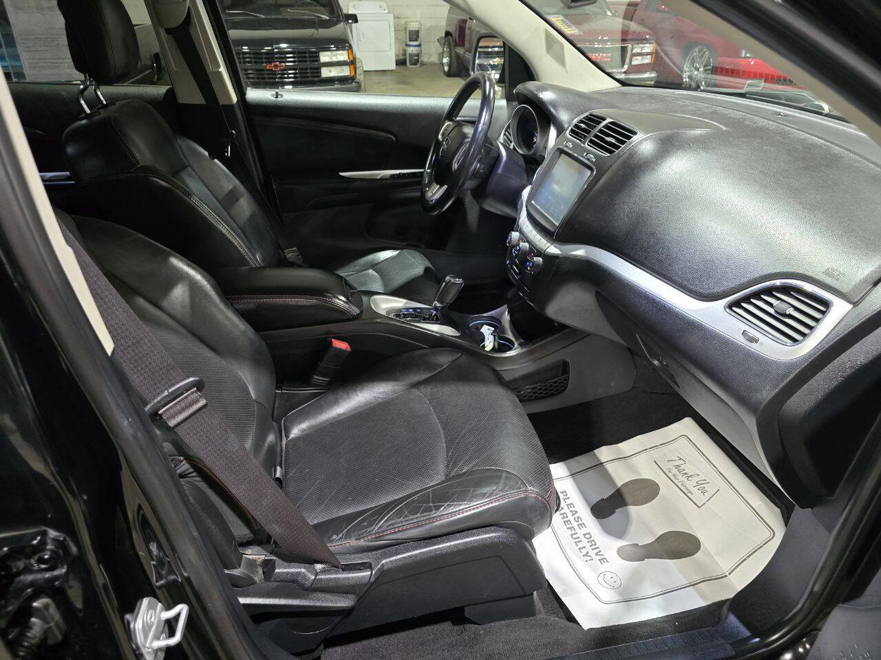 Used 2015 Dodge Journey R/T w/ Flexible Seating Group image 34