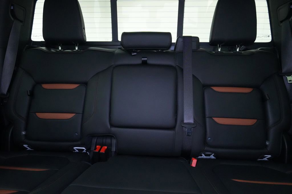 Used 2020 GMC Sierra 1500 AT4 w/ AT4 Premium Package AWD/4WD image 23