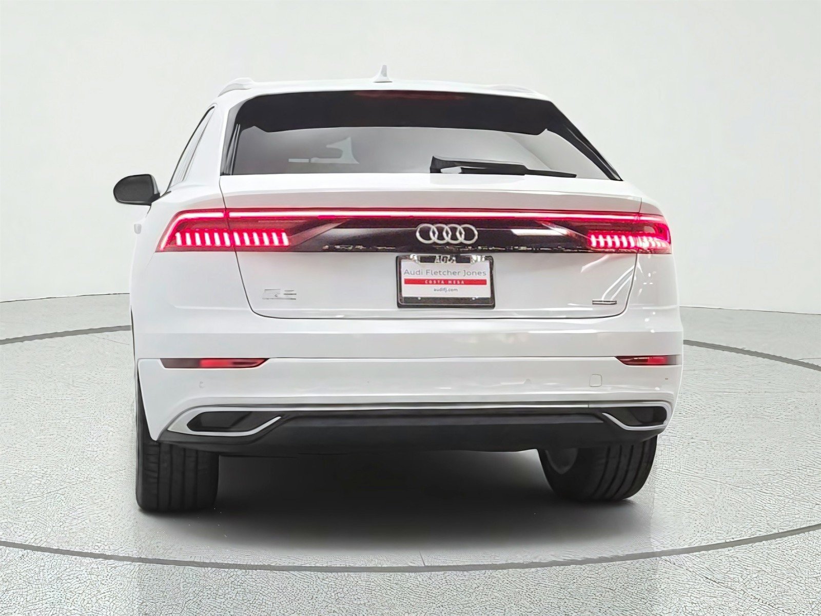 Used 2023 Audi Q8 Premium w/ Convenience Package AWD/4WD image 6