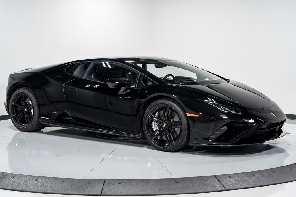 Used 2020 Lamborghini Huracan EVO RWD image 38