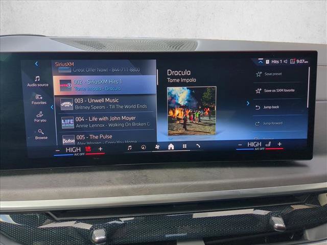 Used 2024 BMW X5 xDrive40i w/ Premium Package image 14