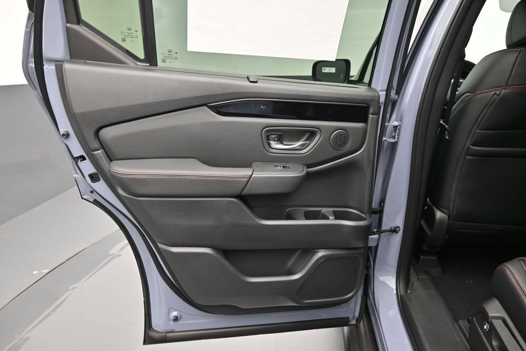New 2026 Honda Pilot TrailSport image 26