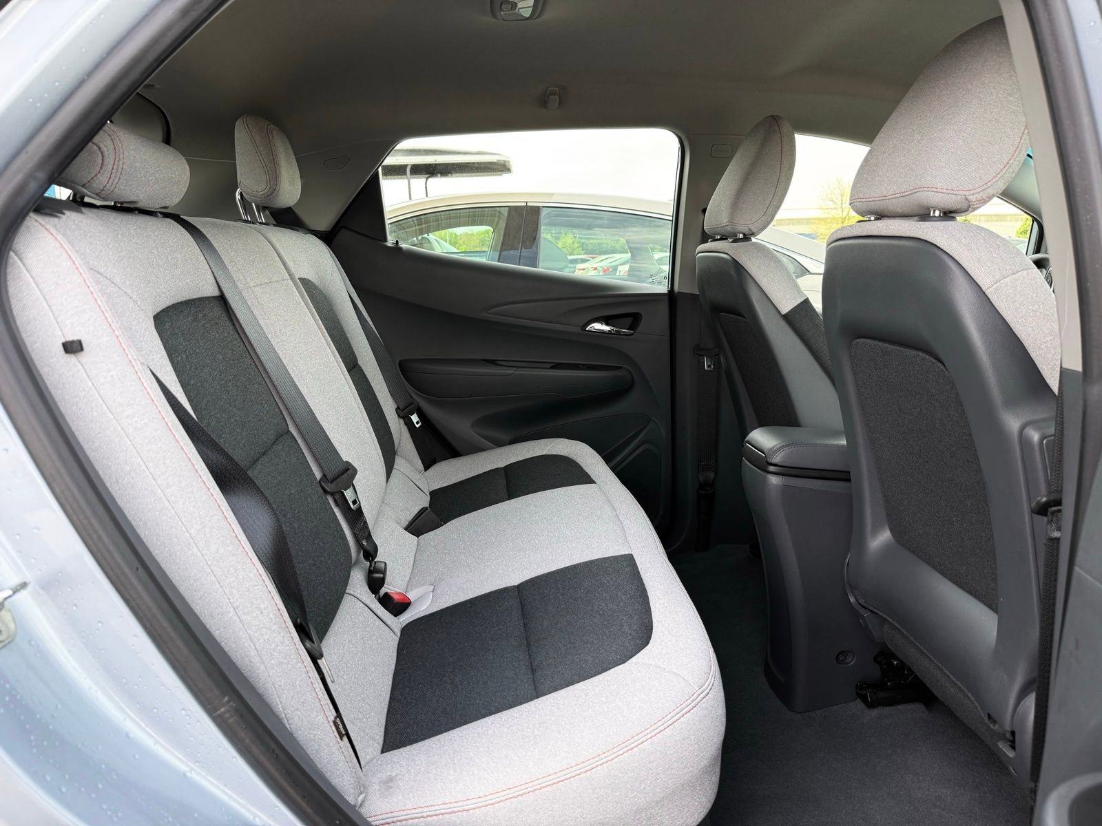 Used 2018 Chevrolet Bolt LT FWD image 18