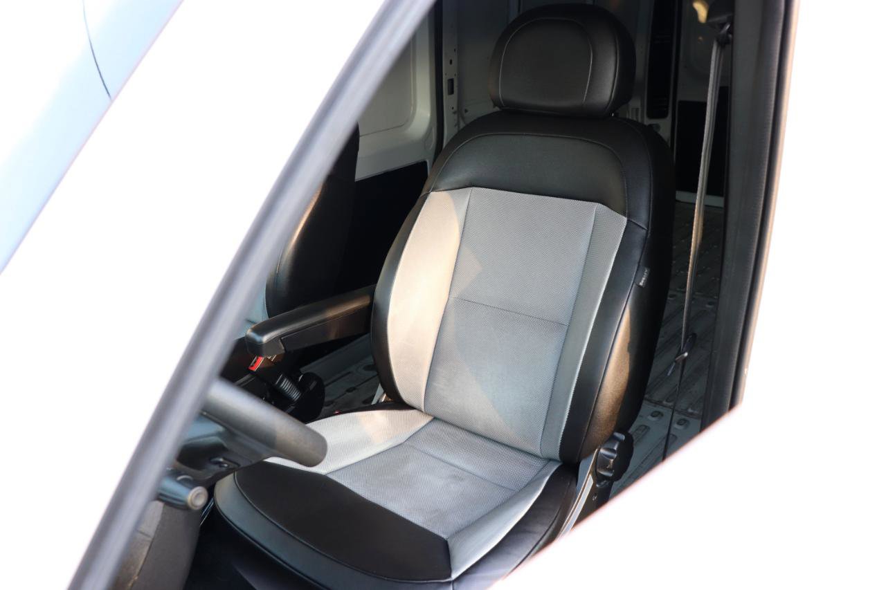 Used 2025 RAM ProMaster 2500 w/ Convenience Group FWD image 11