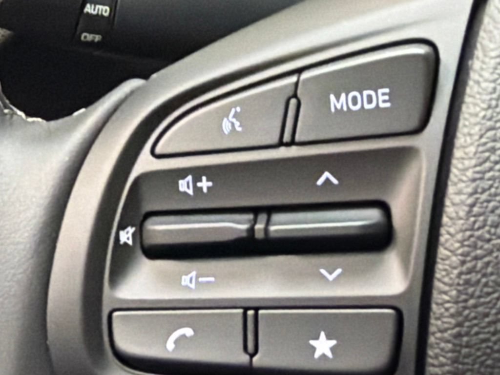 New 2026 Hyundai Venue SEL FWD image 21