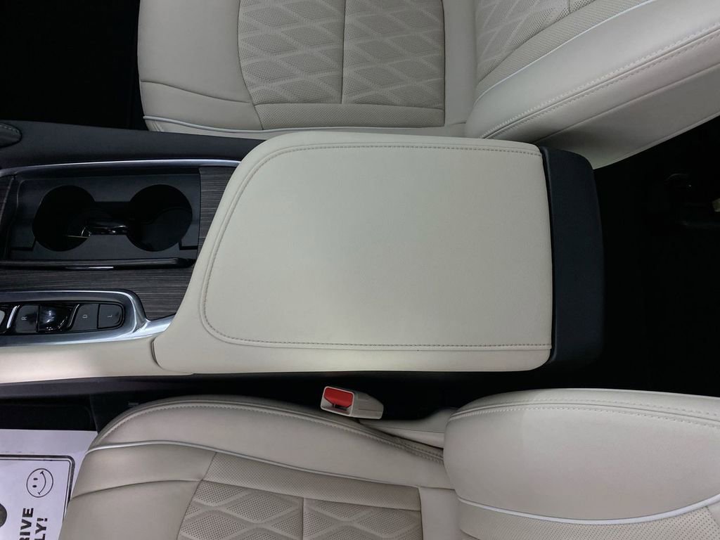Certified 2023 Buick Enclave Avenir w/ Avenir Technology Package AWD/4WD image 20