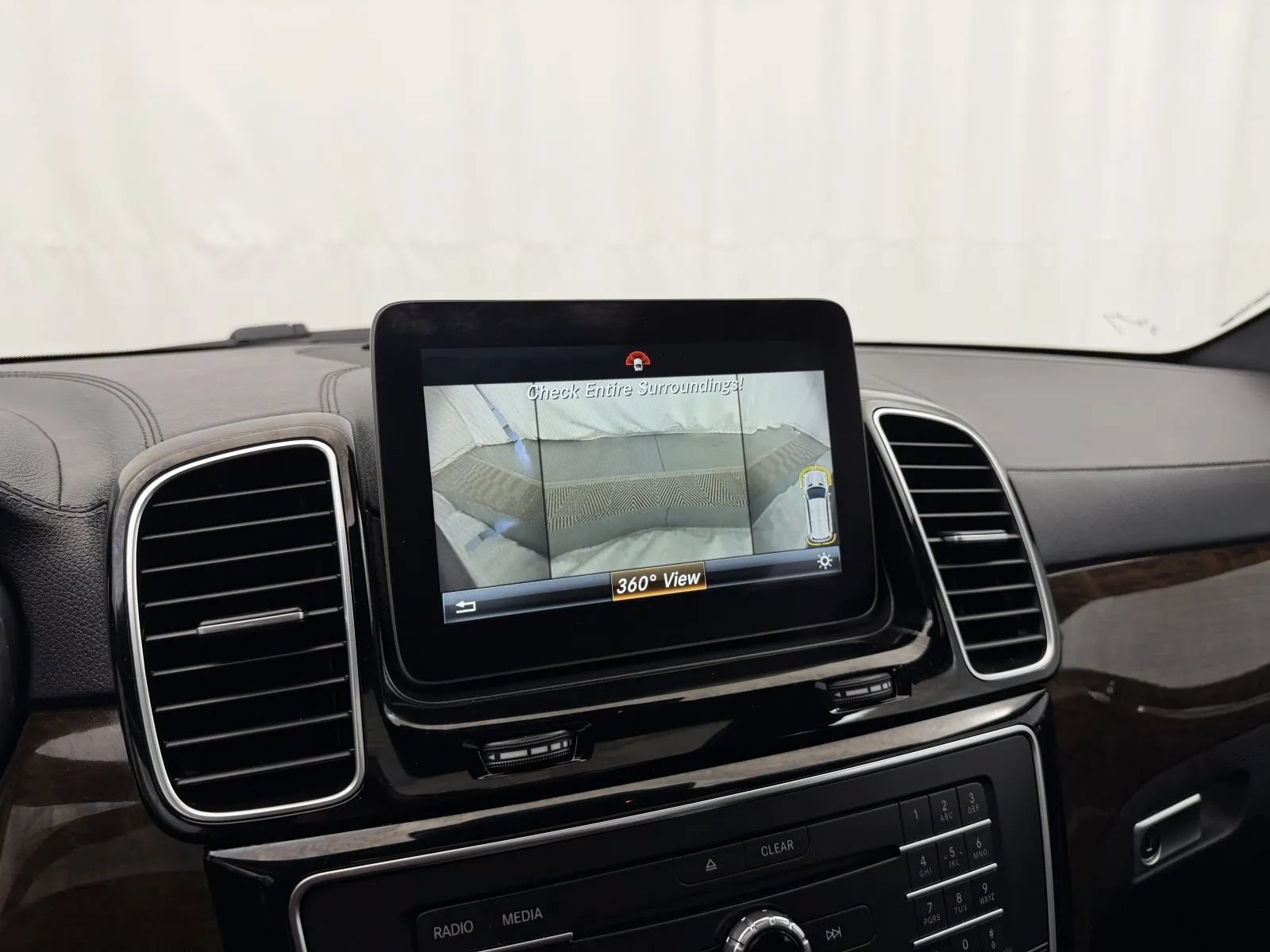 Used 2017 Mercedes-Benz GLS 450 4MATIC image 27