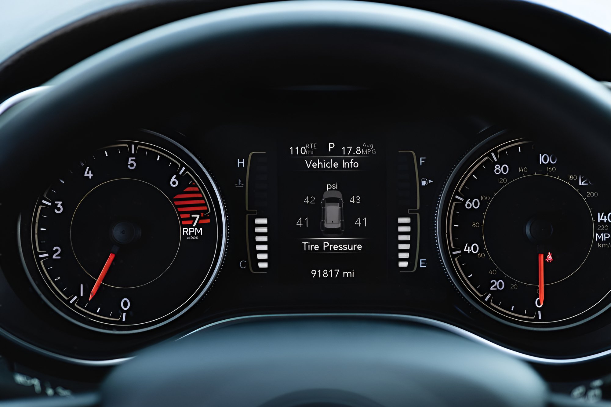 Used 2019 Jeep Cherokee Latitude Plus FWD image 17