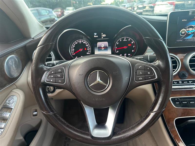 Used 2015 Mercedes-Benz C 300 4MATIC Sedan image 26
