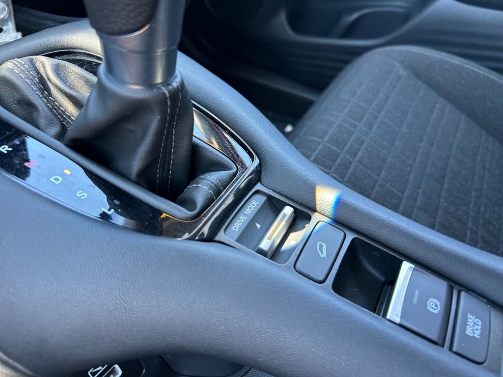 Used 2023 Honda HR-V LX image 27