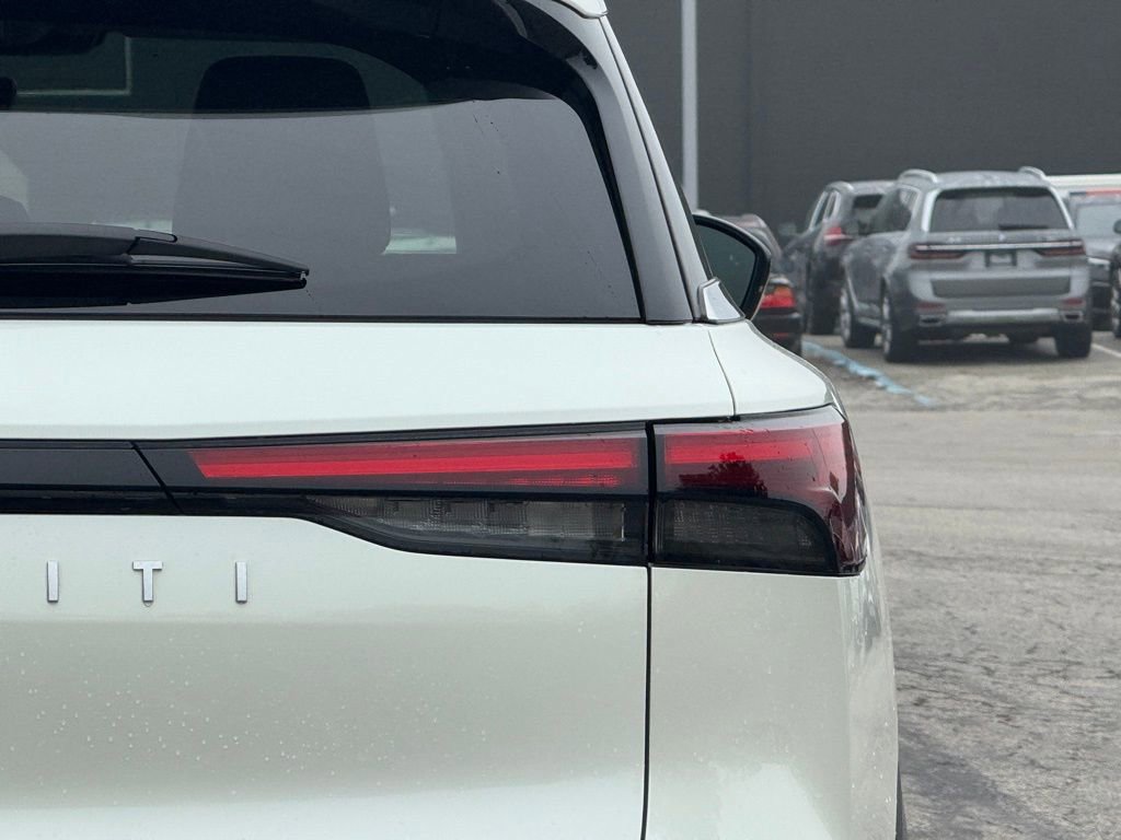 Certified 2025 INFINITI QX60 Luxe w/ Cargo Package image 5