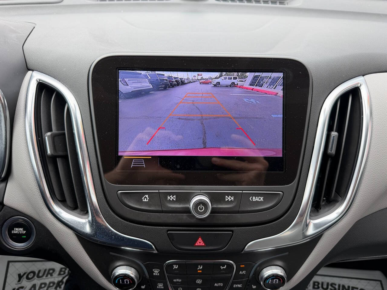 Used 2021 Chevrolet Equinox LT FWD image 15