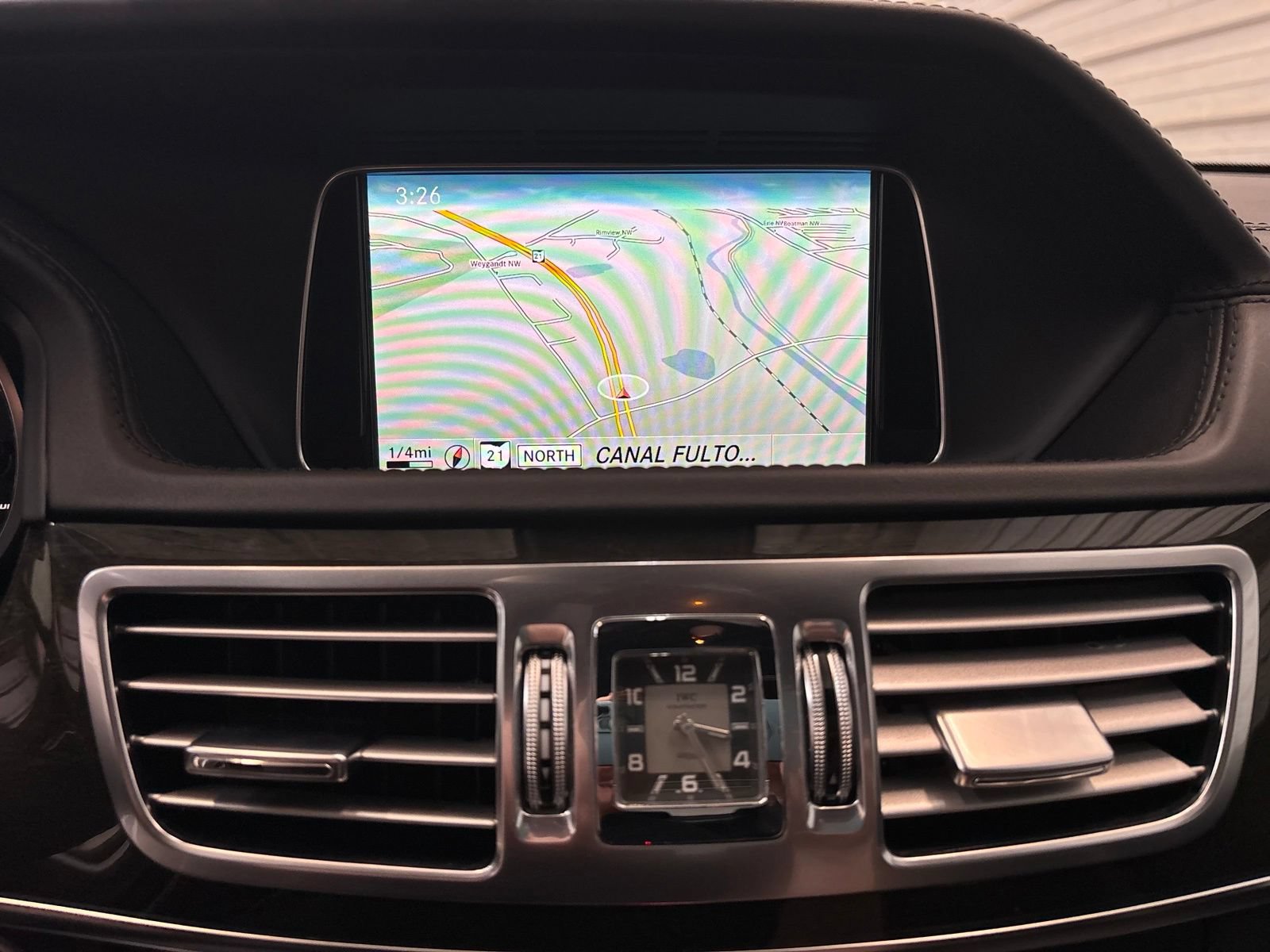 Used 2014 Mercedes-Benz E 63 AMG 4MATIC Sedan image 20