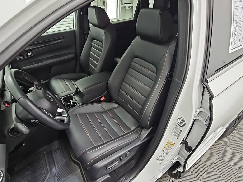 Used 2025 Honda CR-V Sport-L image 29