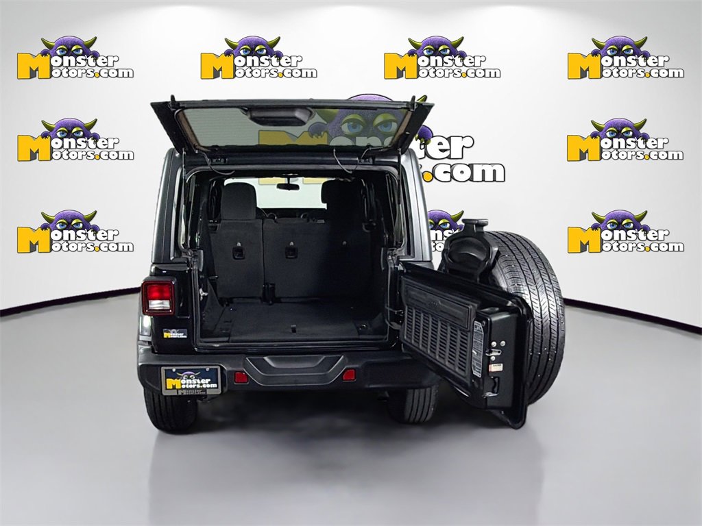 Used 2021 Jeep Wrangler Unlimited Sahara image 25