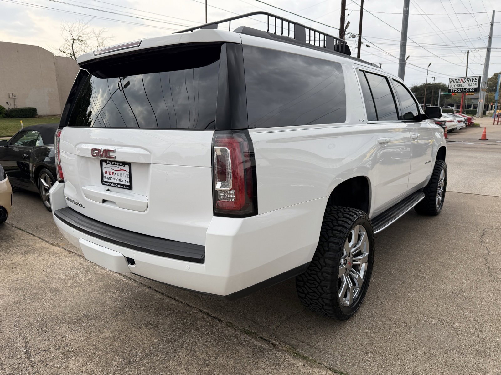Used 2018 GMC Yukon XL SLT image 7