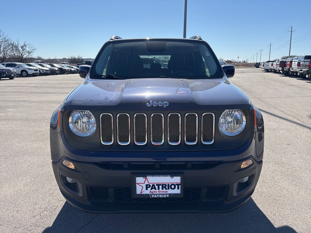 Used 2017 Jeep Renegade Latitude w/ Cold Weather Group image 8