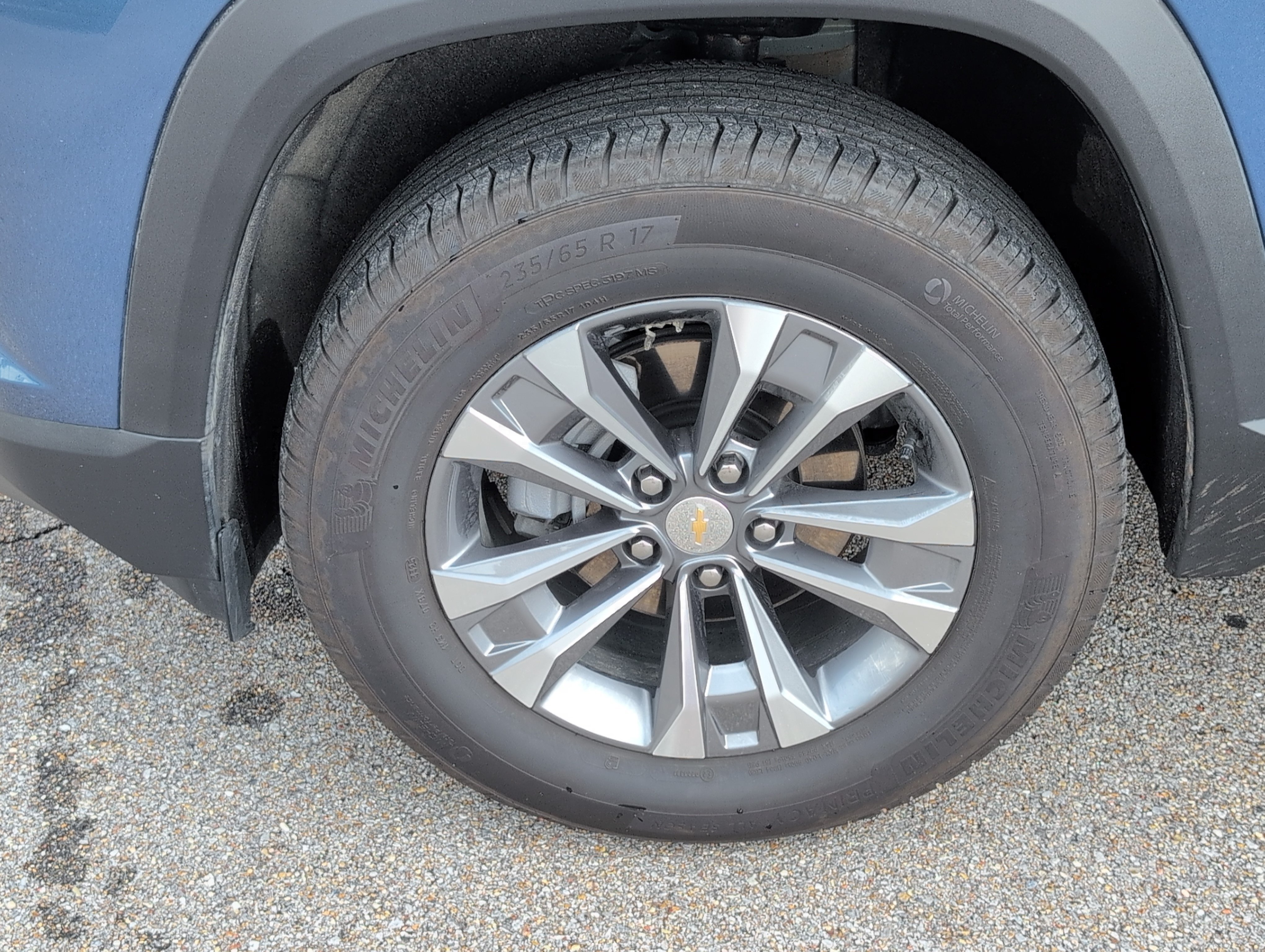 Used 2026 Chevrolet Equinox LT AWD/4WD image 11