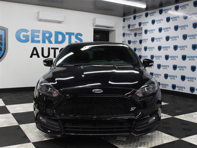 Used 2016 Ford Focus ST w/ Equipment Group 402A FWD image 6