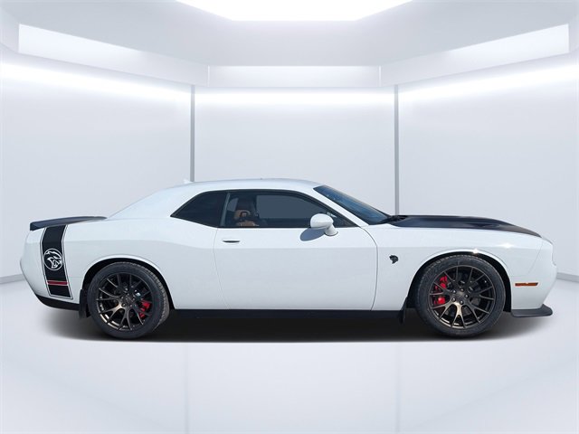 Used 2016 Dodge Challenger SRT Hellcat image 2