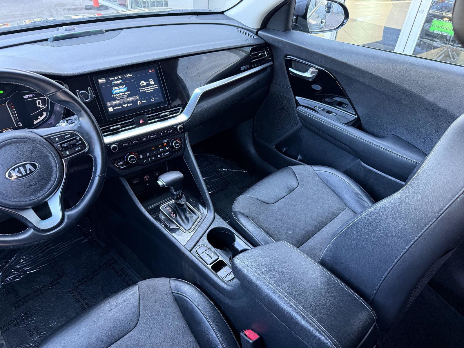Used 2021 Kia Niro EX FWD image 15