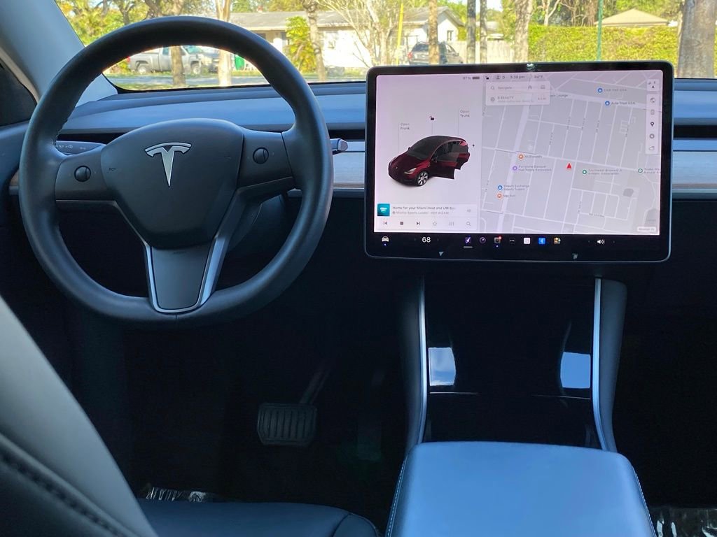 Used 2020 Tesla Model Y Long Range image 17