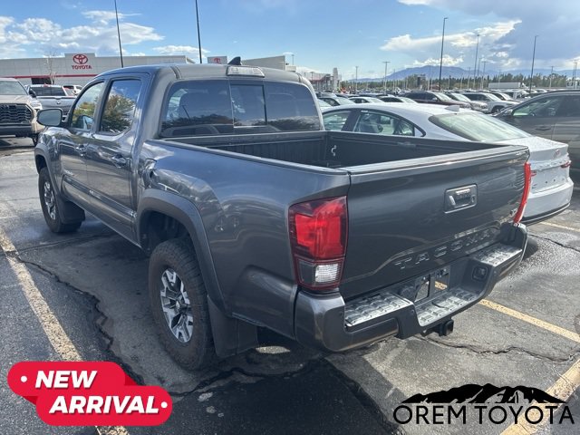 Used 2019 Toyota Tacoma TRD Off-Road w/ Technology Package AWD/4WD image 4