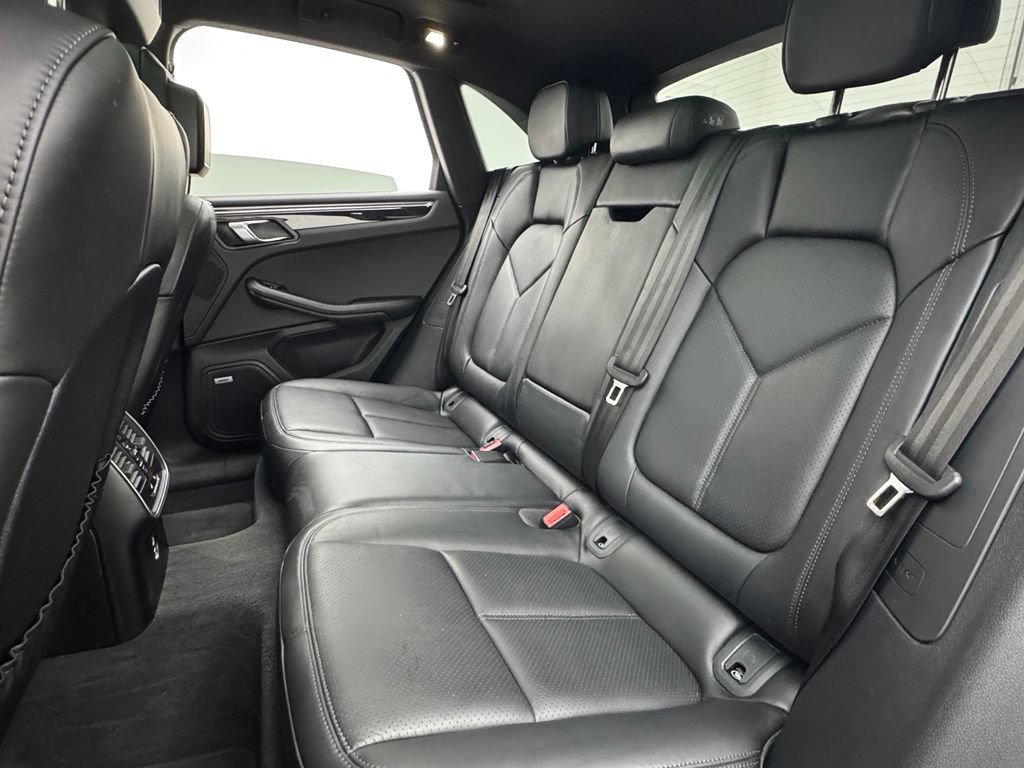 Used 2022 Porsche Macan S AWD/4WD image 44