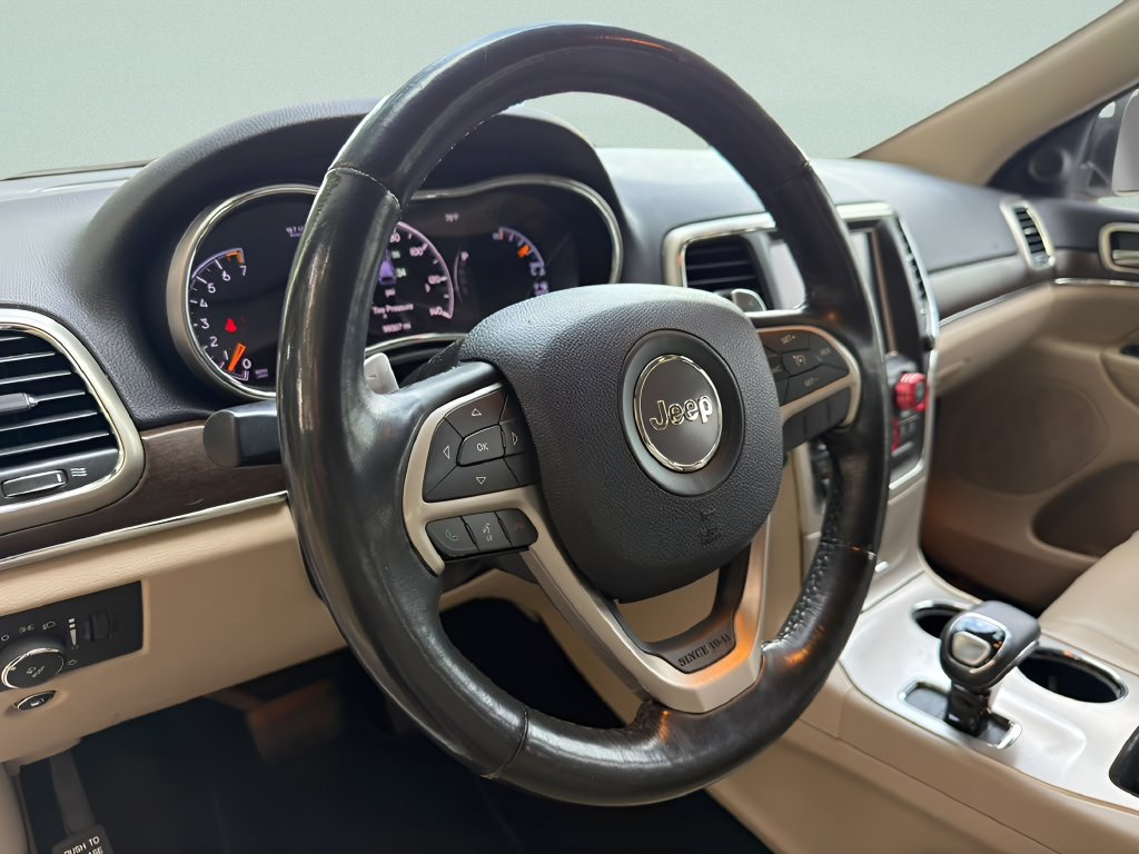 Used 2015 Jeep Grand Cherokee Limited w/ Luxury Group II RWD image 13