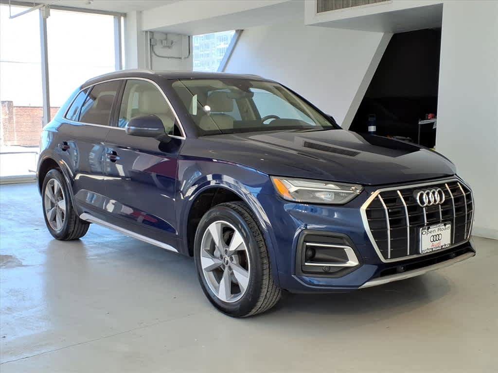 Used 2023 Audi Q5 2.0T Premium Plus w/ Premium Plus Package AWD/4WD image 3