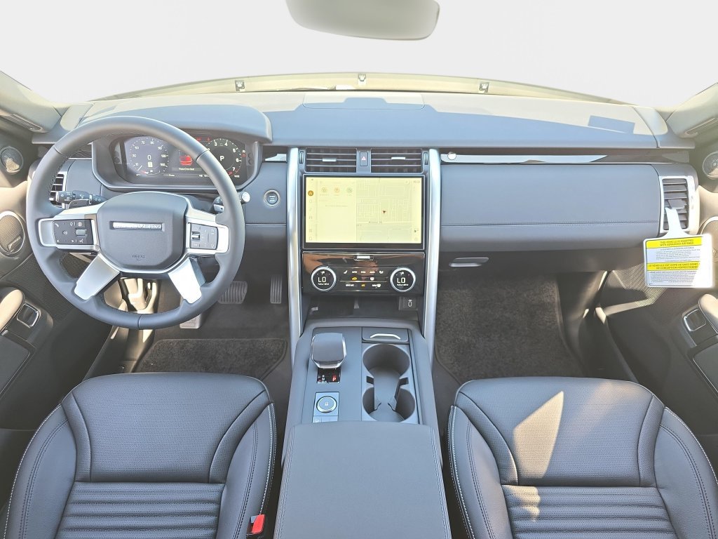 New 2026 Land Rover Discovery S AWD/4WD image 9