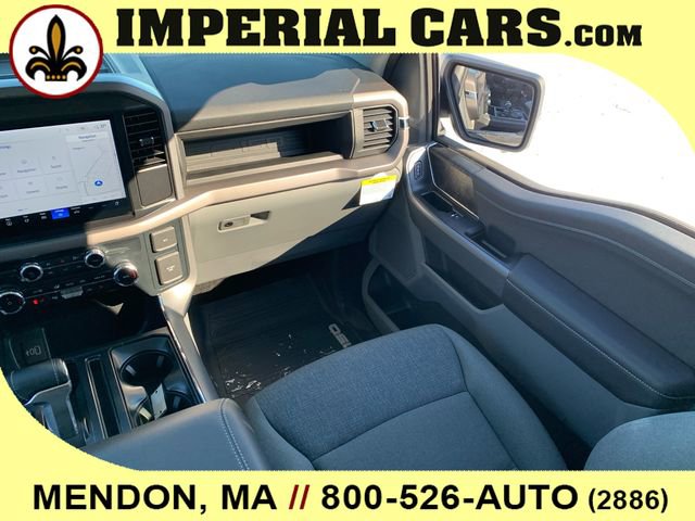 New 2025 Ford F150 Lightning XLT image 18