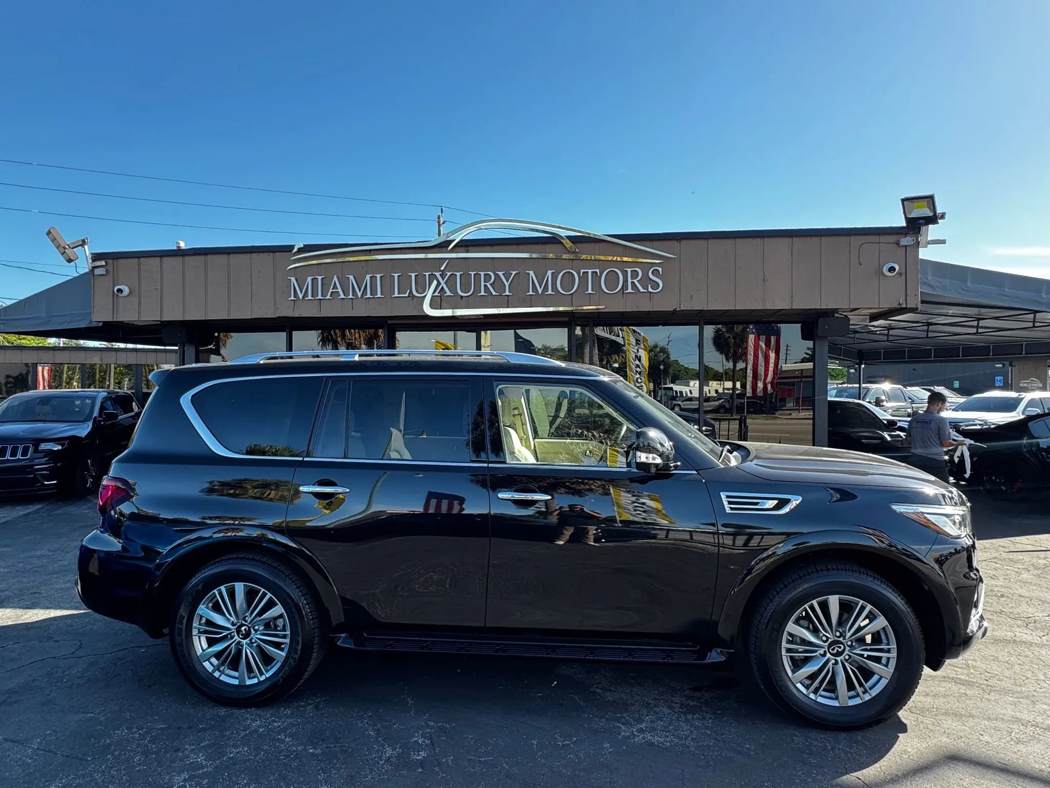 Used 2022 INFINITI QX80 Luxe w/ Cargo Package