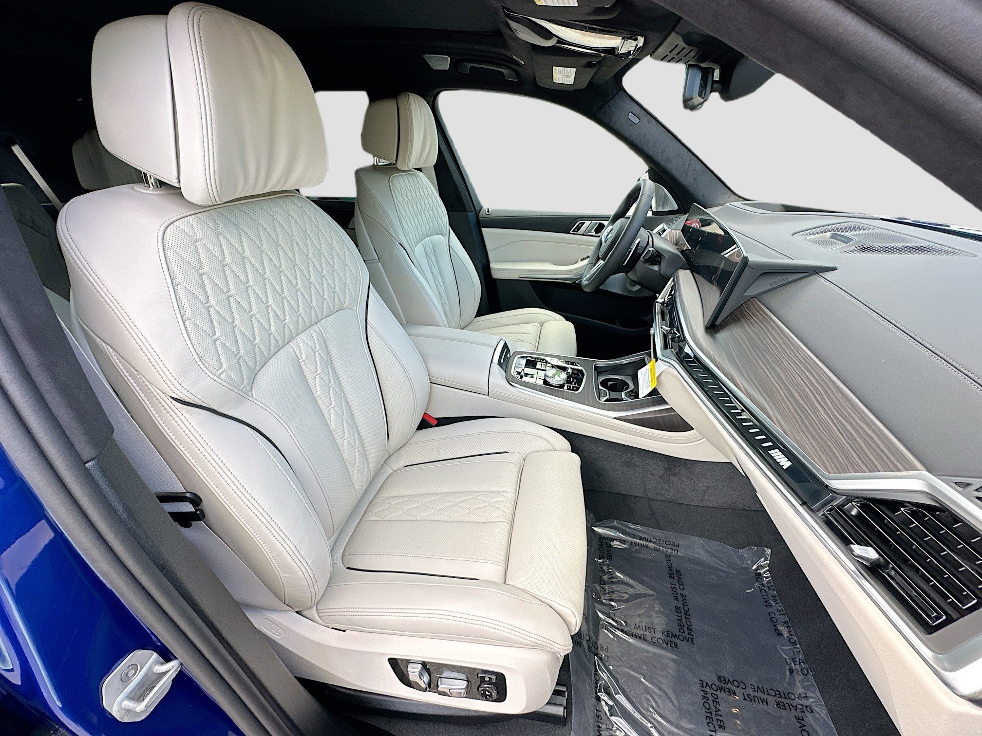 New 2026 BMW X7 M60i image 26