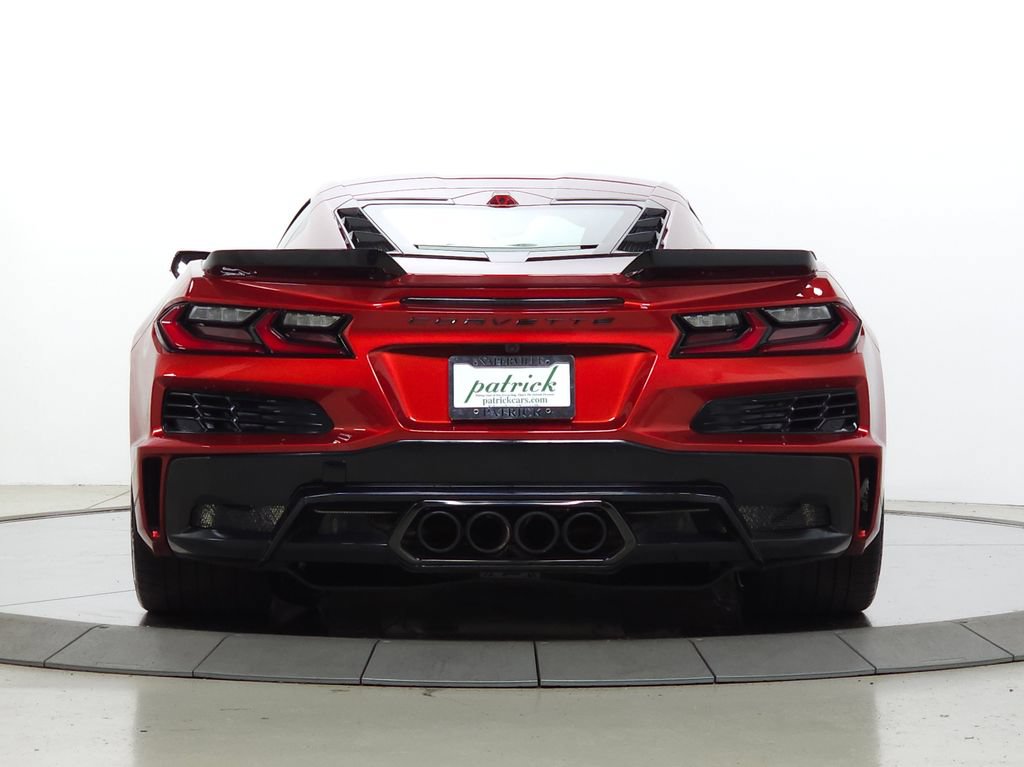 Used 2025 Chevrolet Corvette E-Ray w/ Stealth Interior Trim Package AWD/4WD image 5