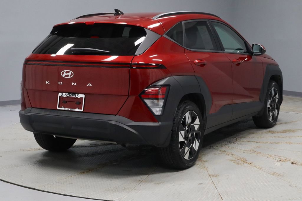 Used 2025 Hyundai Kona SEL FWD image 9